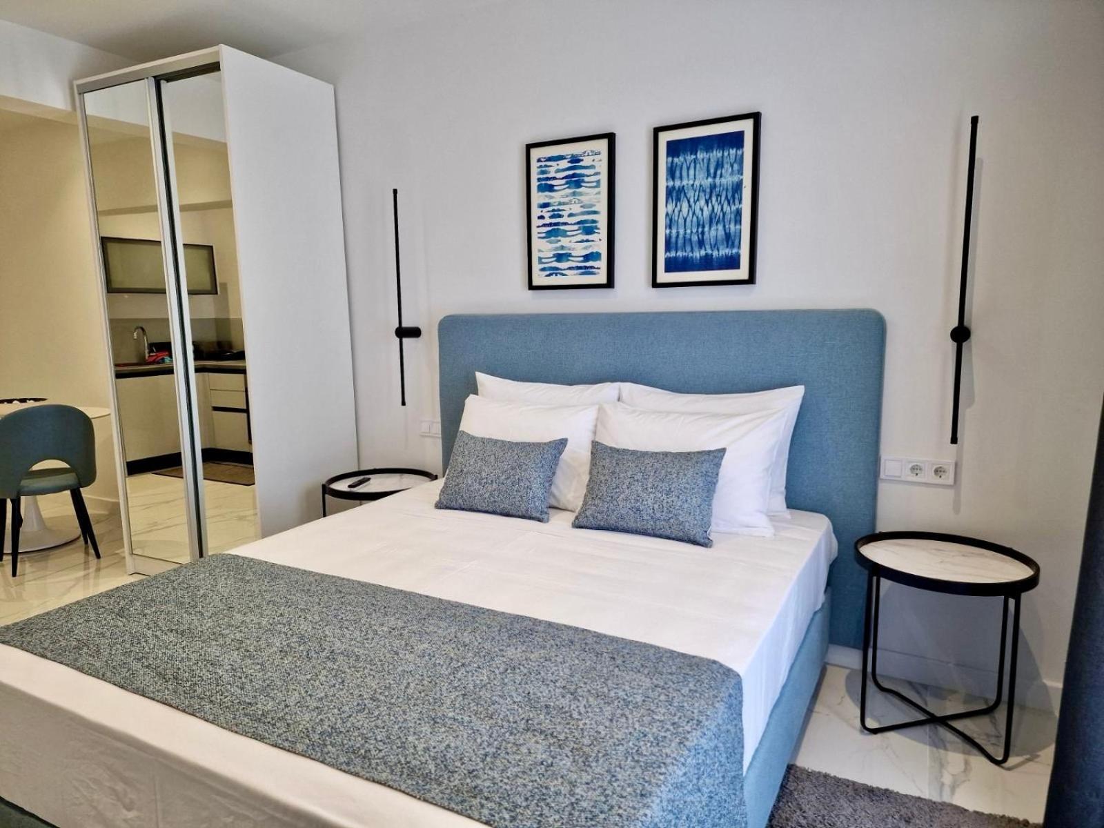 Kassiopi Piazza Suites ภายนอก รูปภาพ
